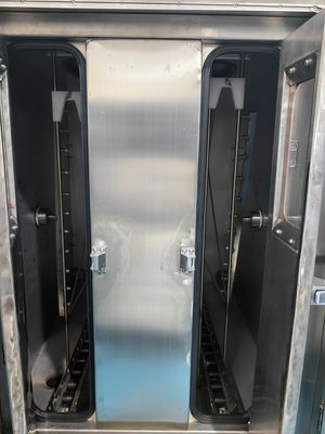 Doppelkamerreinigingsapparatuur voor schermen, stensels, rubberen schermen, microporeuze schermen en andere stenselplaten
